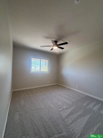 5114 N 105th Street, Omaha, NE 68134