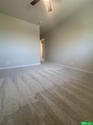 5114 N 105th Street, Omaha, NE 68134