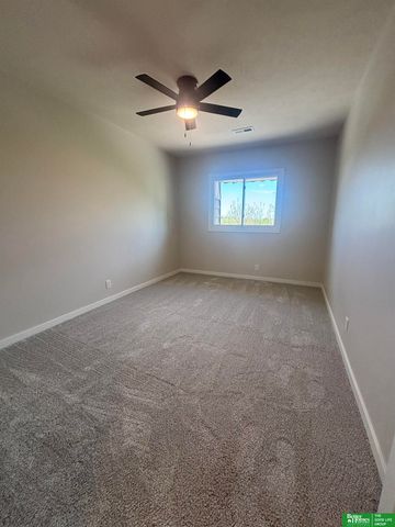 5114 N 105th Street, Omaha, NE 68134