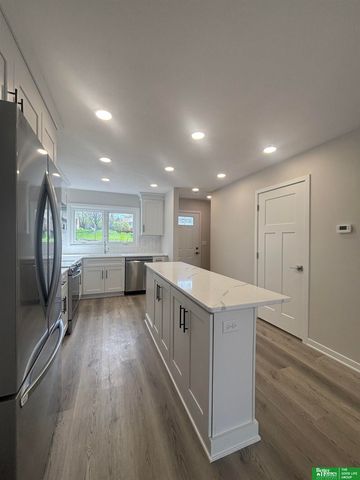 5114 N 105th Street, Omaha, NE 68134