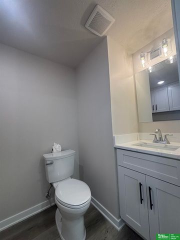 5114 N 105th Street, Omaha, NE 68134