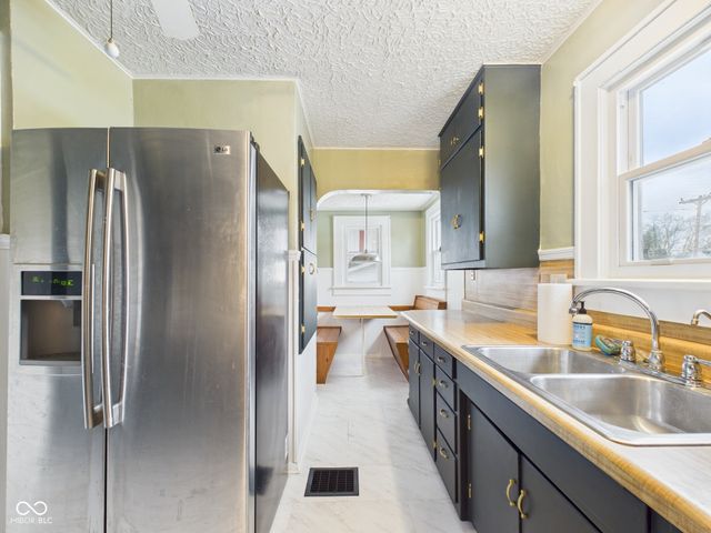 3629 Main Street, Anderson, IN 46013