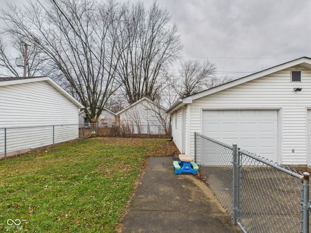 3629 Main Street, Anderson, IN 46013