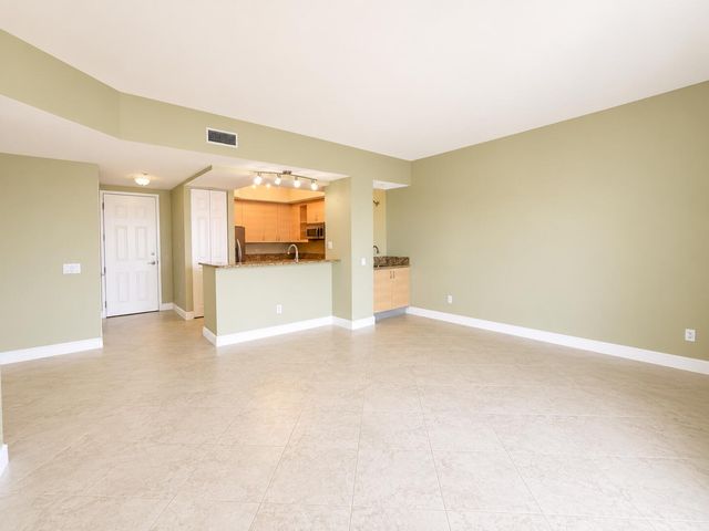 2625 NE 14th Avenue NE 406, Wilton Manors, FL 33334
