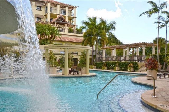 2625 NE 14th Avenue NE 406, Wilton Manors, FL 33334