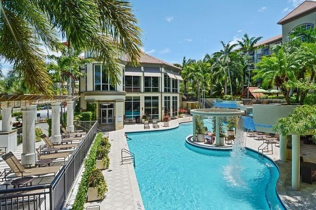 2625 NE 14th Avenue NE 406, Wilton Manors, FL 33334