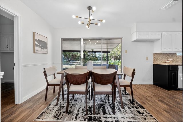 319 Sleepy Top Drive, Glenn Heights, TX 75154