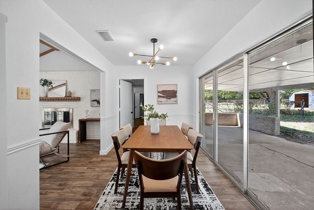 319 Sleepy Top Drive, Glenn Heights, TX 75154