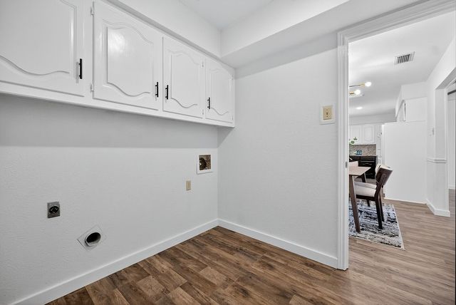 319 Sleepy Top Drive, Glenn Heights, TX 75154