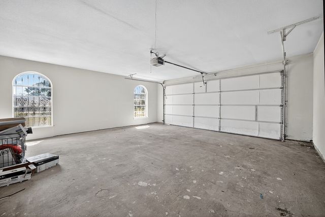 319 Sleepy Top Drive, Glenn Heights, TX 75154