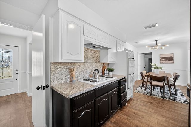 319 Sleepy Top Drive, Glenn Heights, TX 75154