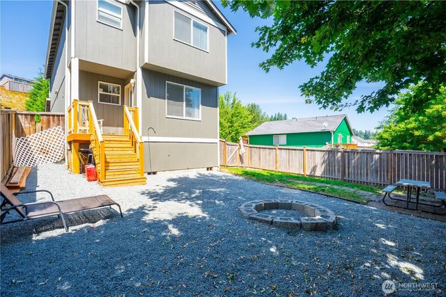 10906 181st Avenue Pl E, Bonney Lake, WA 98391