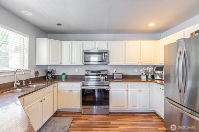 10906 181st Avenue Pl E, Bonney Lake, WA 98391