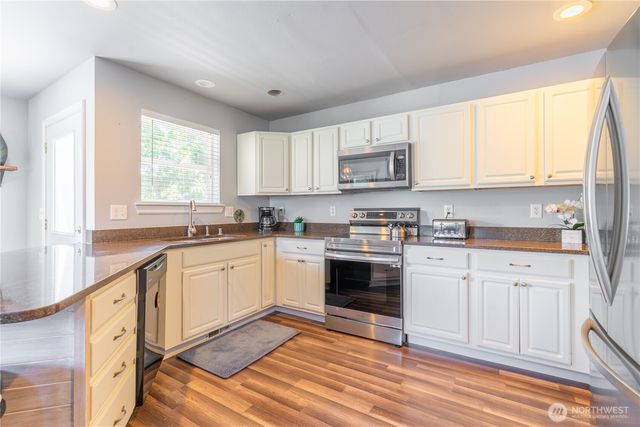 10906 181st Avenue Pl E, Bonney Lake, WA 98391