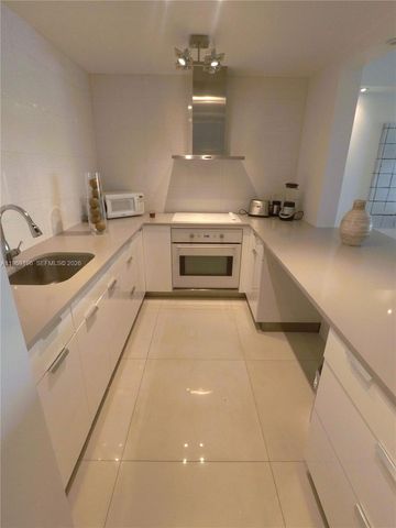 19390 Collins Ave 1223, Sunny Isles Beach, FL 33160