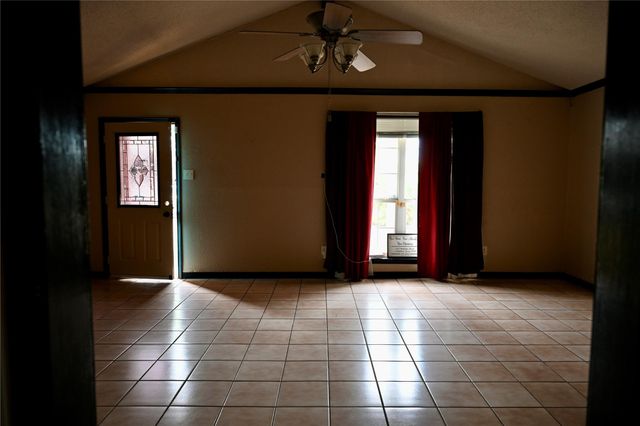 252 Bastrop Street, Angleton, TX 77515