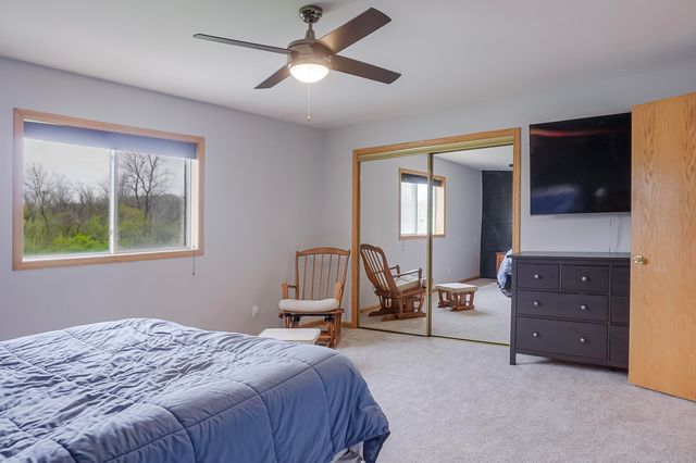 5033 W 92nd Avenue, Crown Point, IN 46307