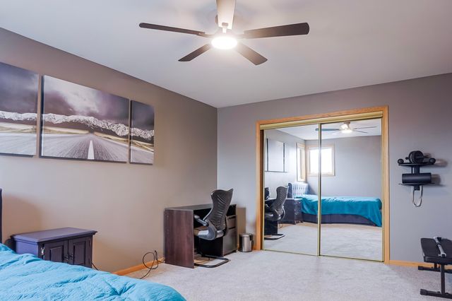 5033 W 92nd Avenue, Crown Point, IN 46307