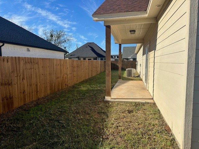 2405 Creek Drive, Granbury, TX 76048