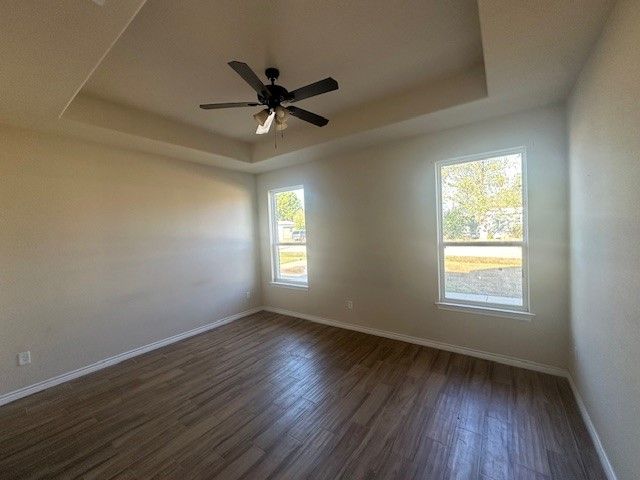 2405 Creek Drive, Granbury, TX 76048