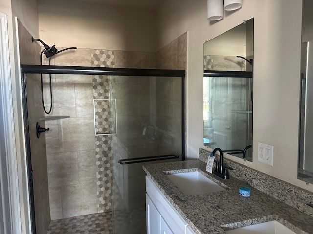 2405 Creek Drive, Granbury, TX 76048