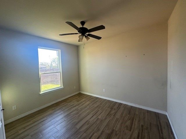 2405 Creek Drive, Granbury, TX 76048