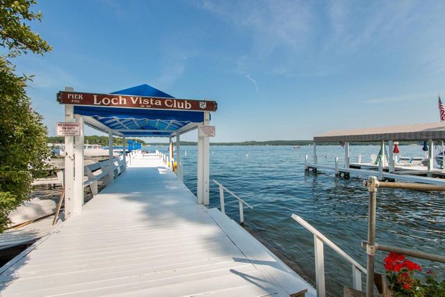 84 Lower Loch Vista DRIVE, Williams Bay, WI 53191