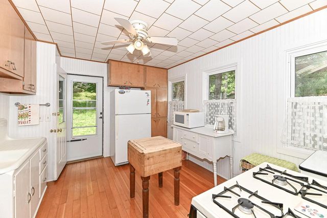 84 Lower Loch Vista DRIVE, Williams Bay, WI 53191
