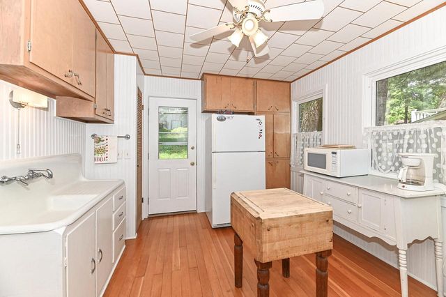 84 Lower Loch Vista DRIVE, Williams Bay, WI 53191