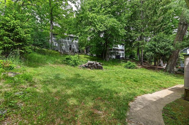 84 Lower Loch Vista DRIVE, Williams Bay, WI 53191