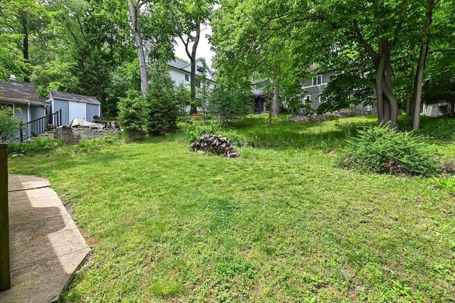 84 Lower Loch Vista DRIVE, Williams Bay, WI 53191