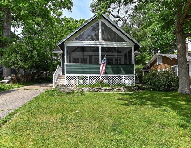84 Lower Loch Vista DRIVE, Williams Bay, WI 53191