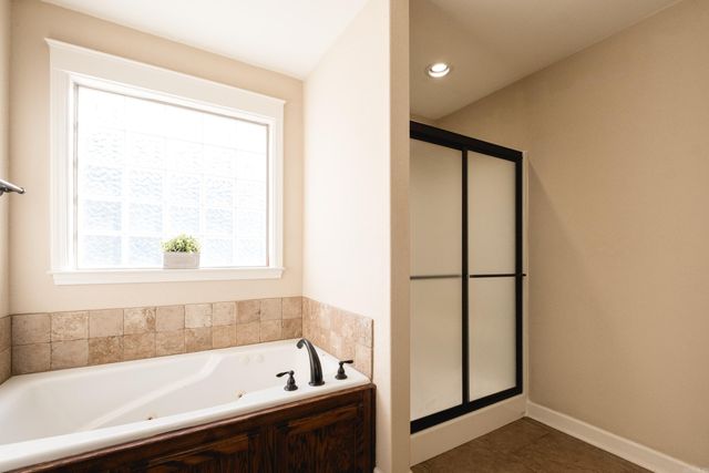 1194 Oak Glenn Loop, Bryant, AR 72002