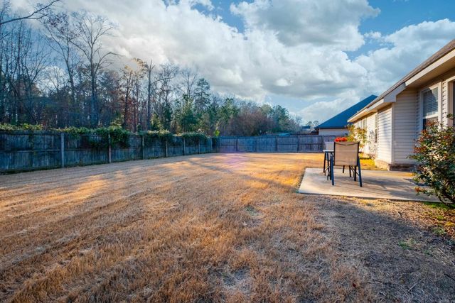 1194 Oak Glenn Loop, Bryant, AR 72002