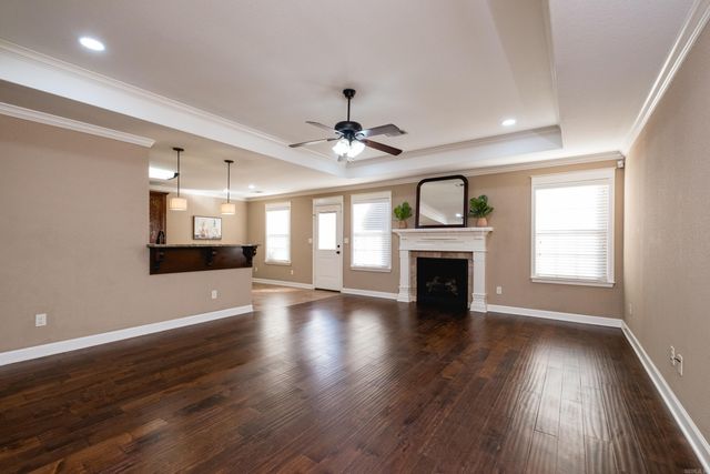 1194 Oak Glenn Loop, Bryant, AR 72002