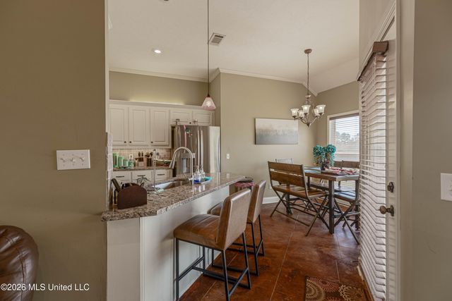 301 Spring Hill Point, Brandon, MS 39047