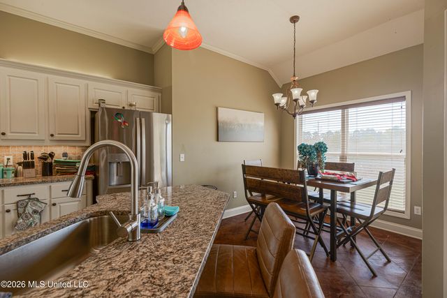 301 Spring Hill Point, Brandon, MS 39047