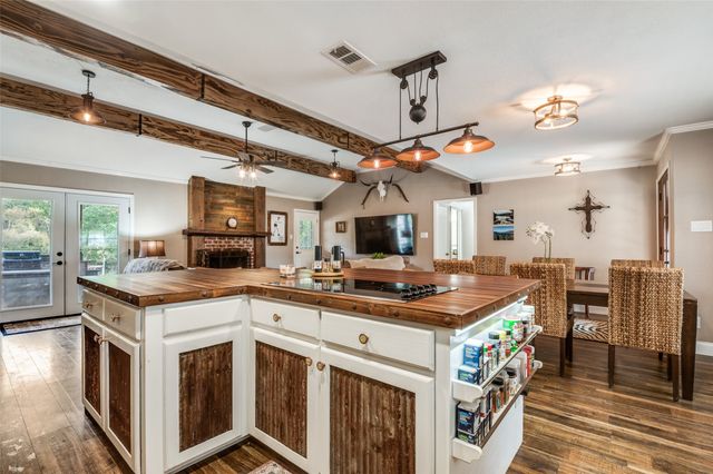 5630 Cool Springs Drive, Midlothian, TX 76065