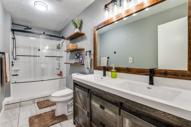 5630 Cool Springs Drive, Midlothian, TX 76065