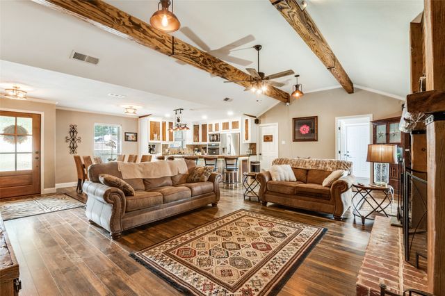 5630 Cool Springs Drive, Midlothian, TX 76065