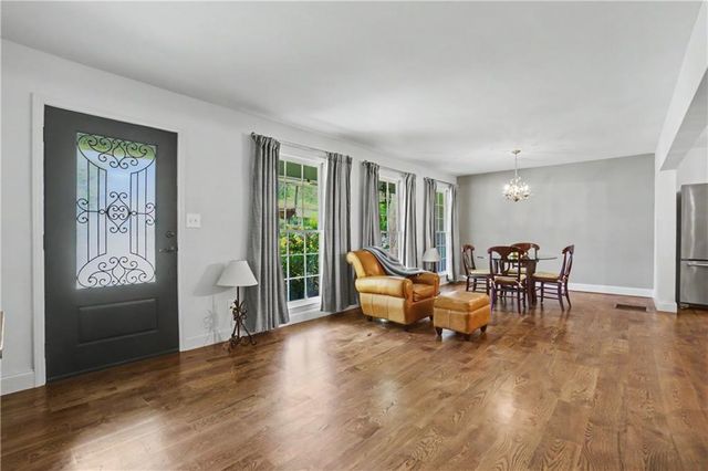 5637 Pinedale Circle, Buford, GA 30518