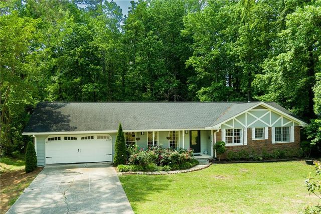 5637 Pinedale Circle, Buford, GA 30518