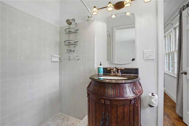 5637 Pinedale Circle, Buford, GA 30518
