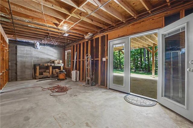 5637 Pinedale Circle, Buford, GA 30518
