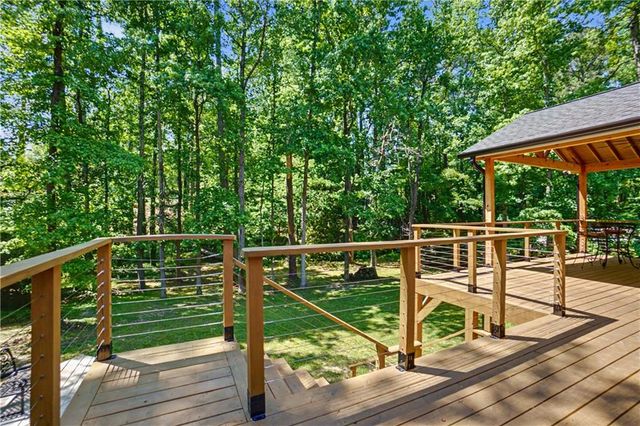 5637 Pinedale Circle, Buford, GA 30518