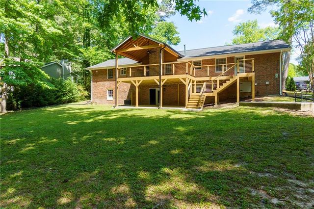 5637 Pinedale Circle, Buford, GA 30518