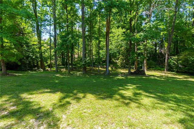 5637 Pinedale Circle, Buford, GA 30518
