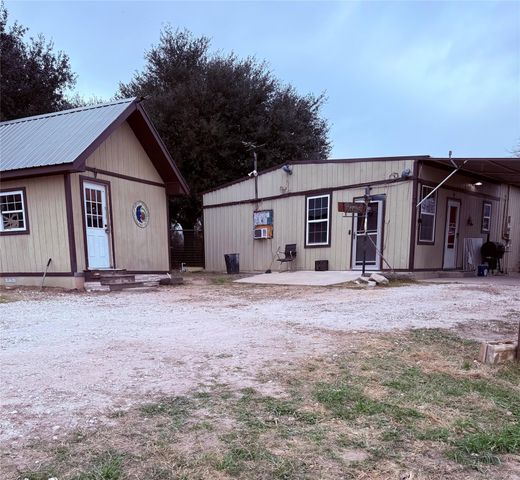 151 County Road 311, Rockdale, TX 76567