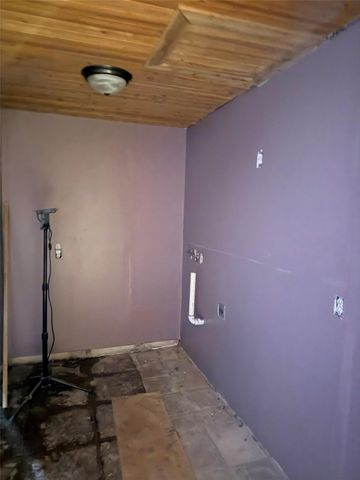 151 County Road 311, Rockdale, TX 76567