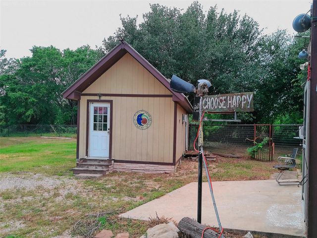 151 County Road 311, Rockdale, TX 76567